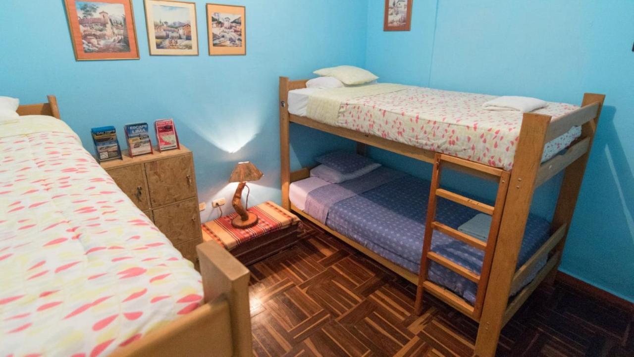 Cama em Dormitório Feminino com 4 Camas