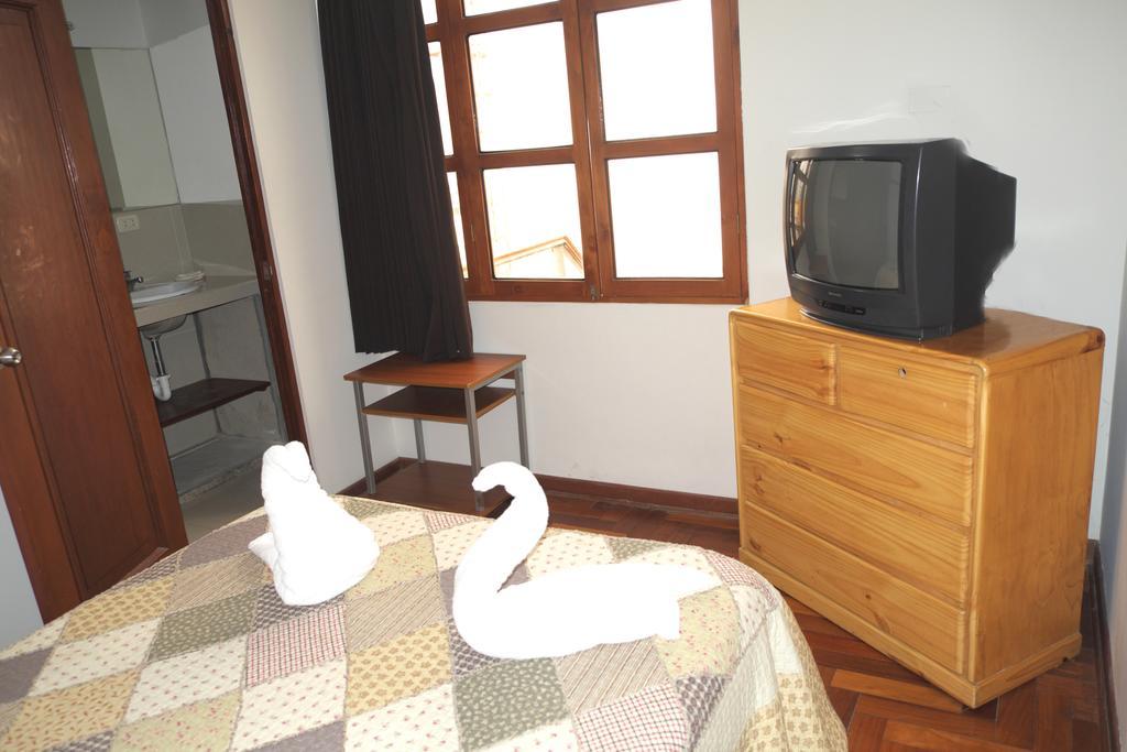 Quarto Individual Standard com Chuveiro