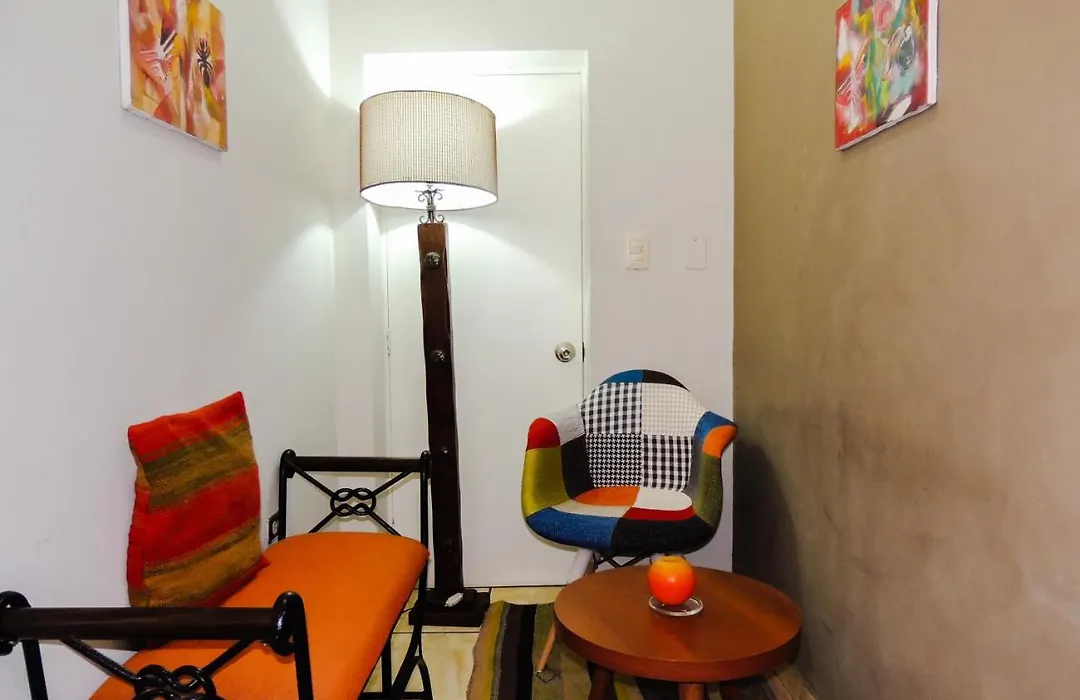 Pier 242 Miraflores B&B-1