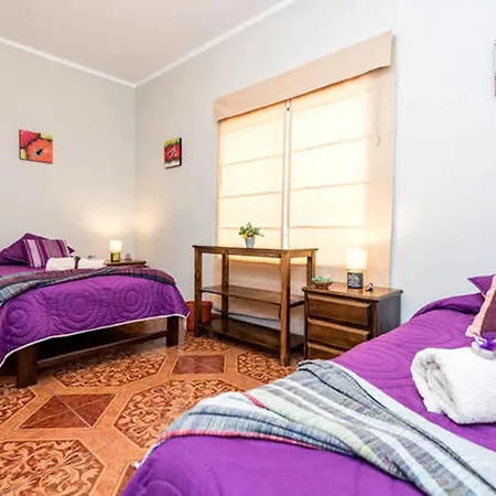 Pier 242 Miraflores B&B-3